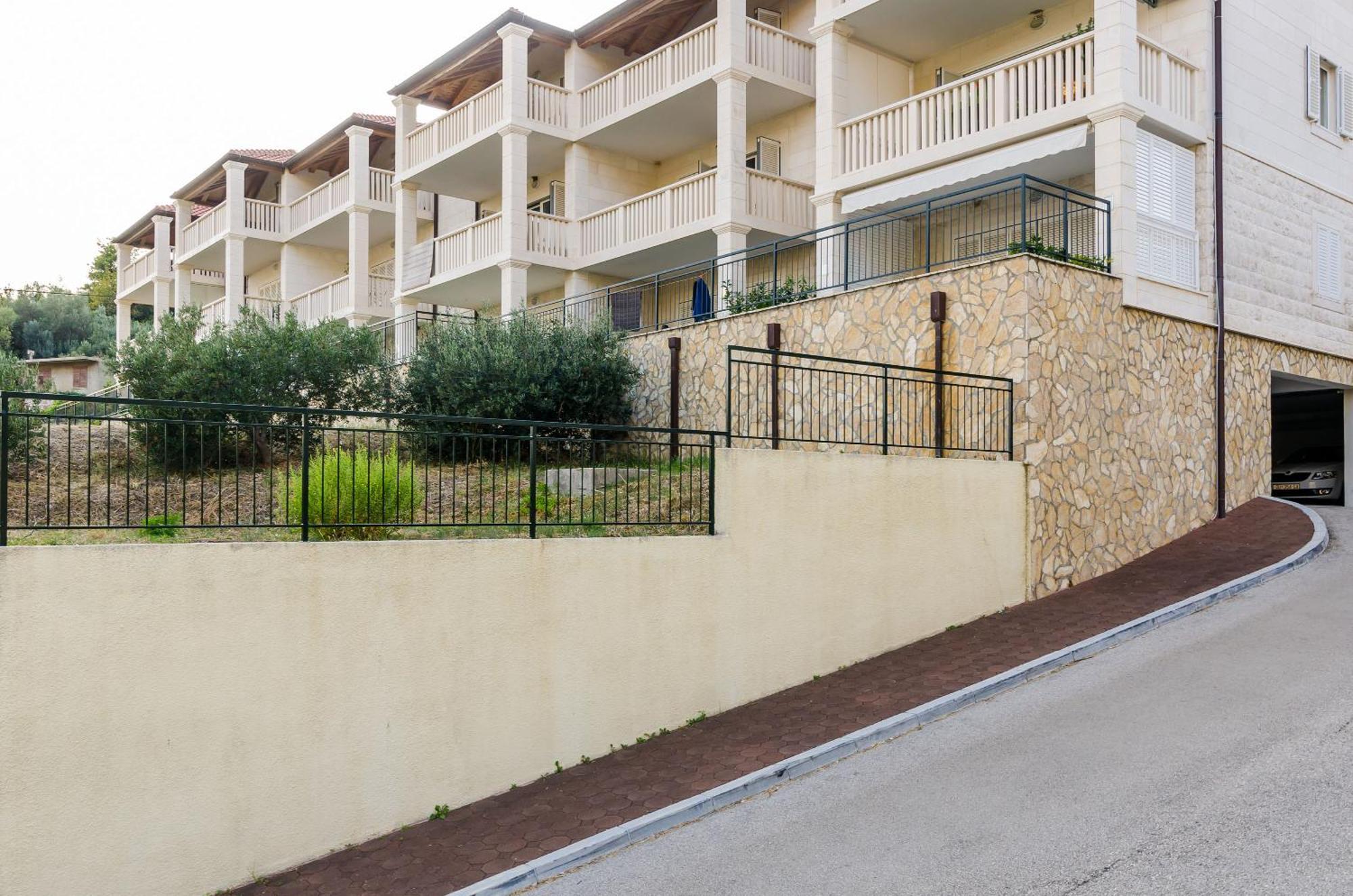 Apartment Deluxe Bellevue 扎通 外观 照片